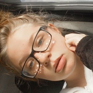 Meet your Posher, Lillian